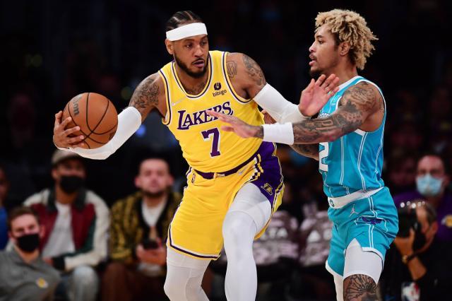 carmelo-anthony-kelly-oubre-usa-today-11-8.jpg